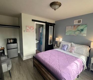 Norwell Hotel | Washington Park Motel Standard Suite