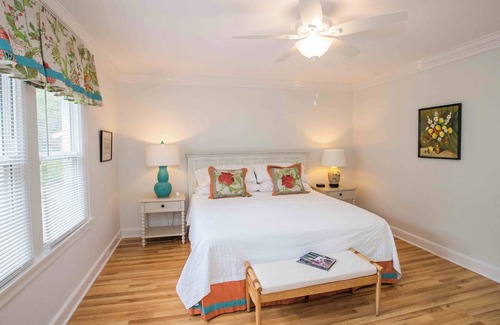 Thomasville House | Washington Street Cottage is close to beautiful downtown Thomasville