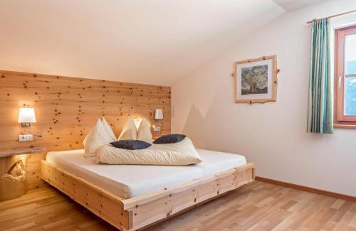 Albions Apartment | Wasserfall Moarlhof Kastelruth