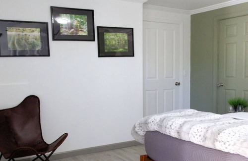 Elizabethton House | Watauga River Rental - The Hidden Gem, River Pergola, Fishing/Paddling/MORE!