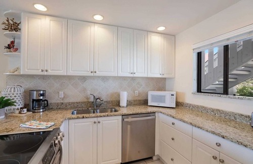 Bradenton Beach Condo | Watch dolphins & pelicans from this 2 bedroom/2 bath waterfront condo.