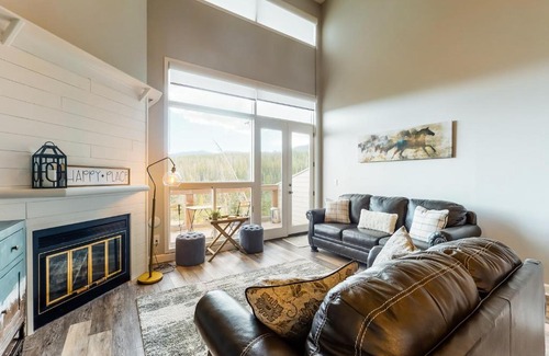Wildernest Apartment | Watch Hill Lofted