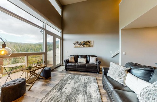 Wildernest Apartment | Watch Hill Lofted