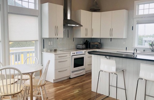 Buck Island House | Watch the waves and enjoy ultimate luxury in Corolla