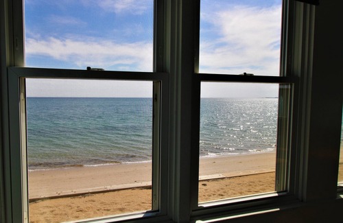 North Truro Cottage | Water Front Days Cottage #15 (2255)