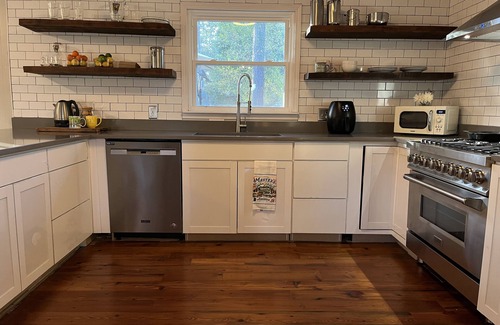 Summerville House | WATER FRONT for MASTERS! Walking Distance to Augusta National Golf Club