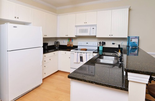 Fairfield Harbour House | WATER FRONT! Marina Family friendly, Complimentary Pool Access