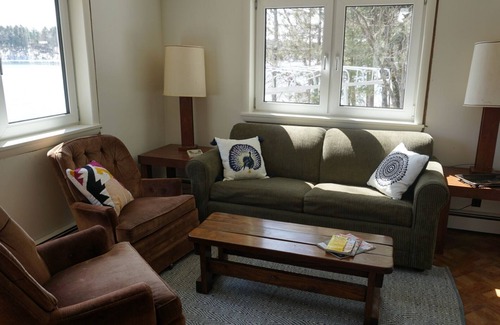 Wild Rose House | Water Front on Big Hills Lake