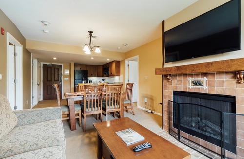 Vernon Condo | Water Park (Next Door) Pool Hot Tubs Sauna Gym Deck Stunning Mountain Views #316