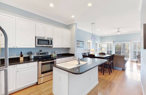 Waters Edge House | Water's Edge 81 - Townhome - Pool