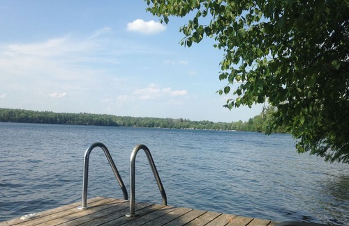 Rideau Lakes House | Water's Edge- Clear Lake near Chaffey's Lock