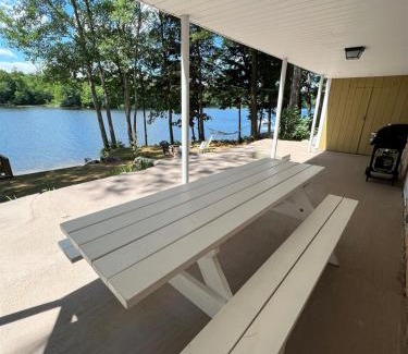 Naples House | WATER'S EDGE LIMIT 8 cottage