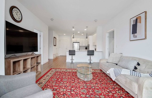 Boston Apartment | water view 2 bed 2 Bath Apartment