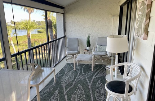 Sarasota County Condo | Water view 2 bedroom, 2 bath, second floor with vaulted ceilings and lanai.