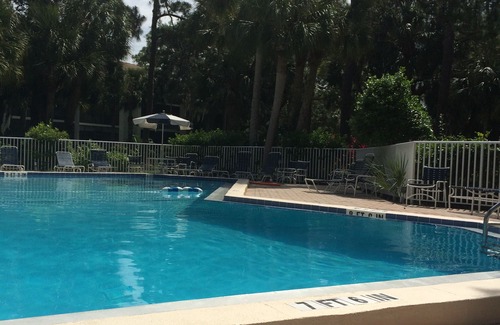 Sarasota County Condo | Water view 2 bedroom, 2 bath, second floor with vaulted ceilings and lanai.