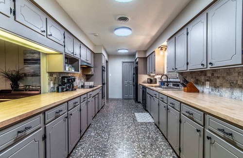 Bay Area House | Water View, Ocean Drive Retreat Awaits