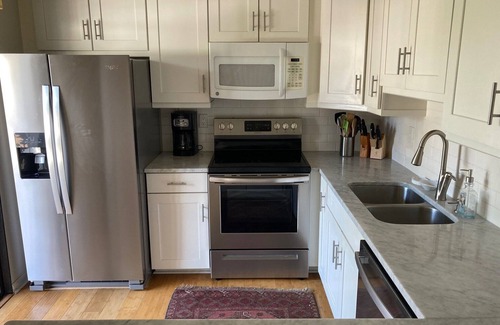 Venice Condo | Water View Updated 2-Bedroom Condo in Venice