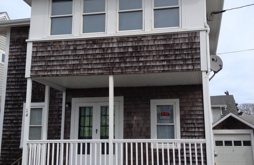 Pocasset House | Water Views And Private Beach