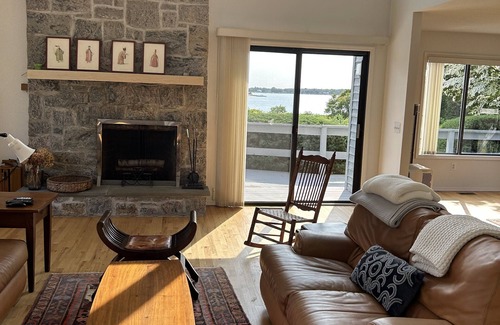 Shorewood House | Water views, paradise for a month on lovely shelter island for July