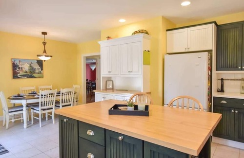 Barnstable House | Water Views & Private Tennis Court!