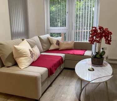 Leith Apartment | Water Walk Apartment