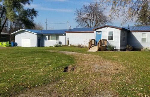Linwood House | Waterbuggs Place Double Cottage A & L