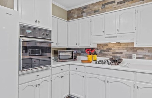 Sparta House | Waterfall Chaser’s Retreat! Near Hiking, Kayaking & Historic Downtown Sparta