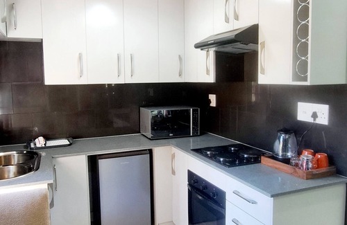 Woodmead Cabin | Waterfall City Guest Lodge - Executive Suite