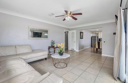 Coquina Key House | Waterfront 2-Bedroom House