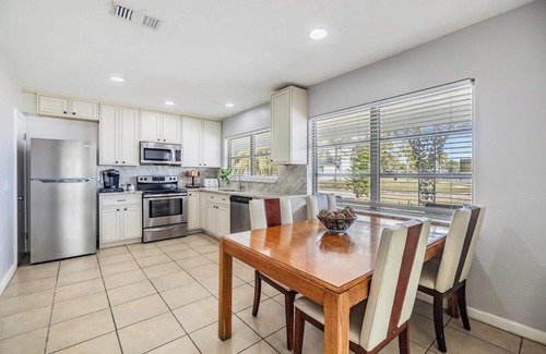 Coquina Key House | Waterfront 2-Bedroom House