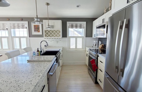 North Truro Condo | Waterfront 2BD Condo-RIGHT ON THE BEACH, Stunning Water Views, Balcony Deck, A/C, Association Beach