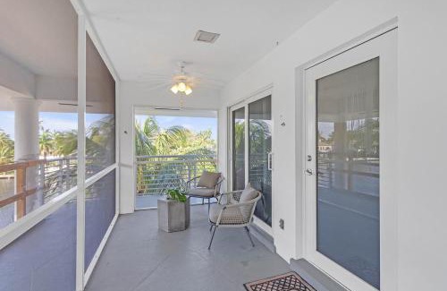 Boca Raton Apartment | Waterfront 2BR Escape - Pool, Gym & Balcony with Intracoastal Views