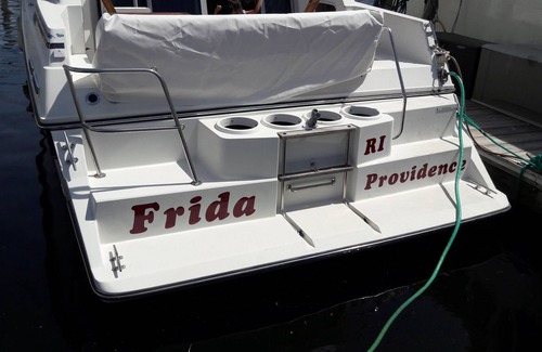 Fox Point Boat Rental | Waterfront 30´ Carver/Yatch rental Providence RI