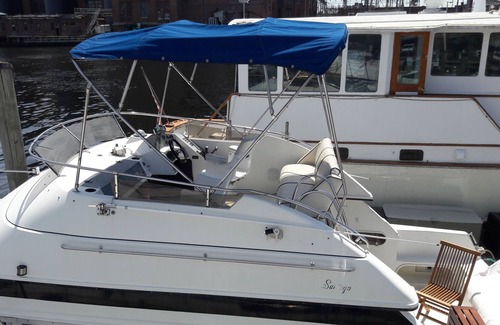 Fox Point Boat Rental | Waterfront 30´ Carver/Yatch rental Providence RI