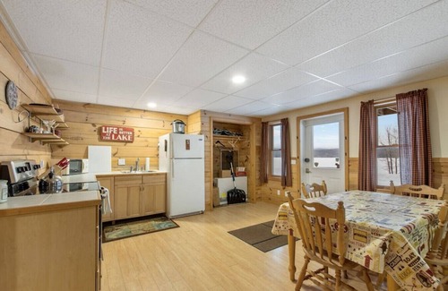 Pittsburg Apartment | Waterfront 3BR + Close ATV Access + Trails