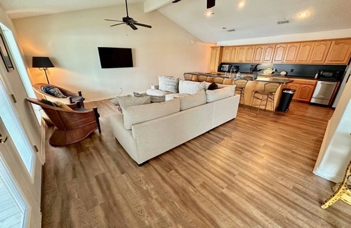 Port O Connor House | WATERFRONT 3G CONDO near Fishing Center