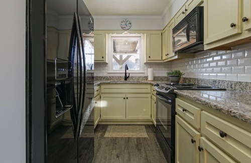 Cleveland House | Waterfront 3rd Night FREE w 2 Night Stay thru June-Close to Helen & Wineries