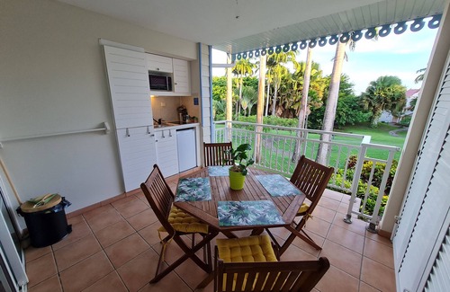 Gros Raisins Apartment | Waterfront apartment Madininappart.fr