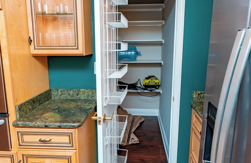 Slidell House | Waterfront! Artlive Residence.