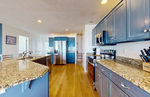 Macatawa House | Waterfront beach house, BBQ grill, gorgeous sunset views, fireplace, wifi