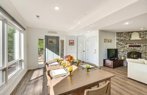 Sylvan Shores Apartment | Waterfront Beaver Lake Apt with Deck