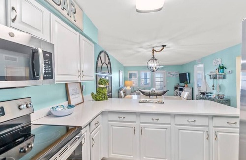 Orange Beach East Condo | Waterfront|Boat Slips|Near Florabama|Sleeps 6!