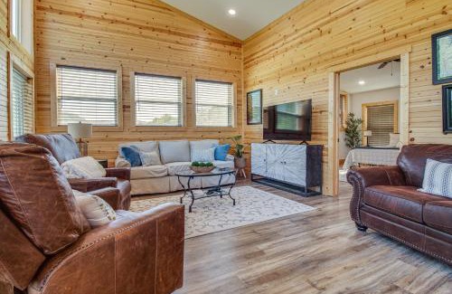 Mountain Home House | Waterfront Cabin on White River Great for Anglers