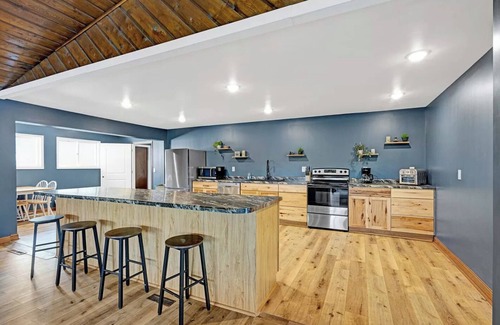 Siren Cabin | Waterfront Cabin, Siren, Clear Lake, Huge rec room, Additional unit downstairs
