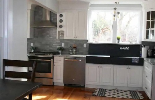 Buzzards Bay House | Waterfront Cape Cod Family Home in Bourne