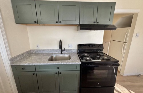 Holderness House | Waterfront Carriage House Apartment