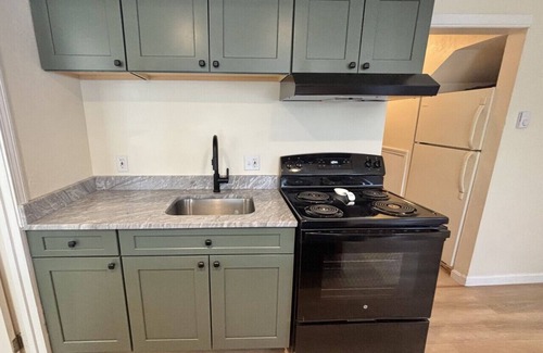 Holderness House | Waterfront Carriage House Apartment