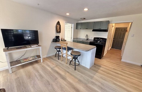 Holderness House | Waterfront Carriage House Apartment
