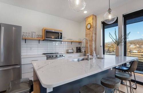 Osage Beach Condo | Waterfront, Center of Osage Beach/pool - 2 bedroom 2 bath Sleeps 6