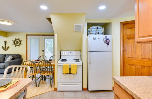 Mayville Cottage | Waterfront Chautauqua Lake Retreat: Dock, Kayaks!